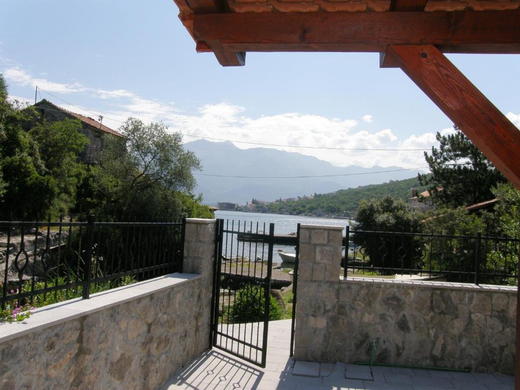 Apartments Kovinic Tivat Quarto foto