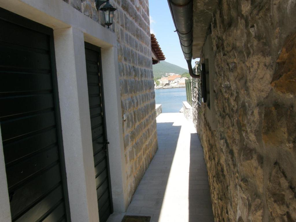 Apartments Kovinic Tivat Quarto foto